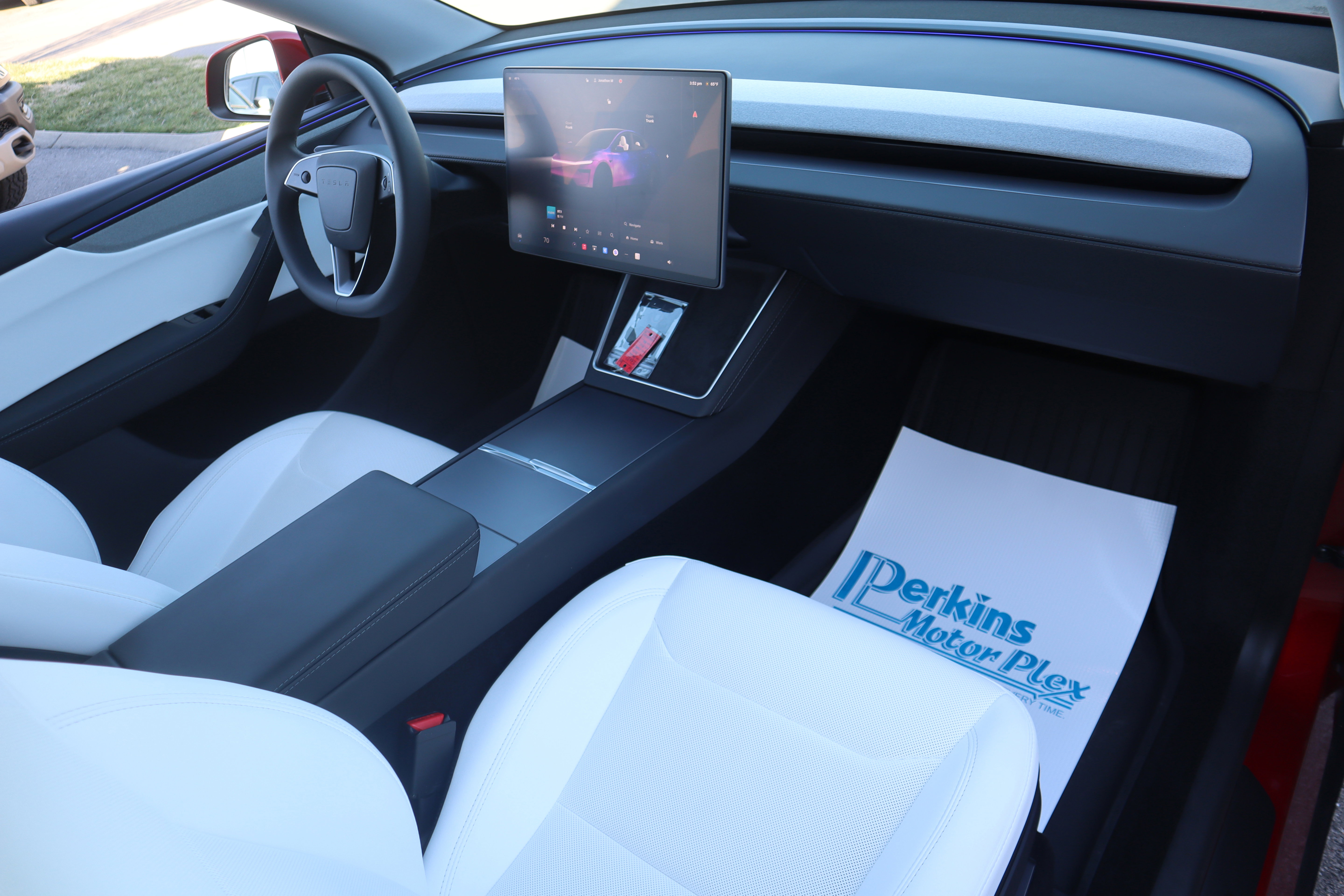 Used 2026 Tesla Model Y Long Range image 26