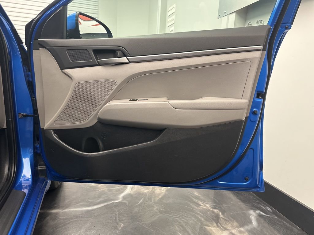 Used 2017 Hyundai Elantra SE FWD image 10