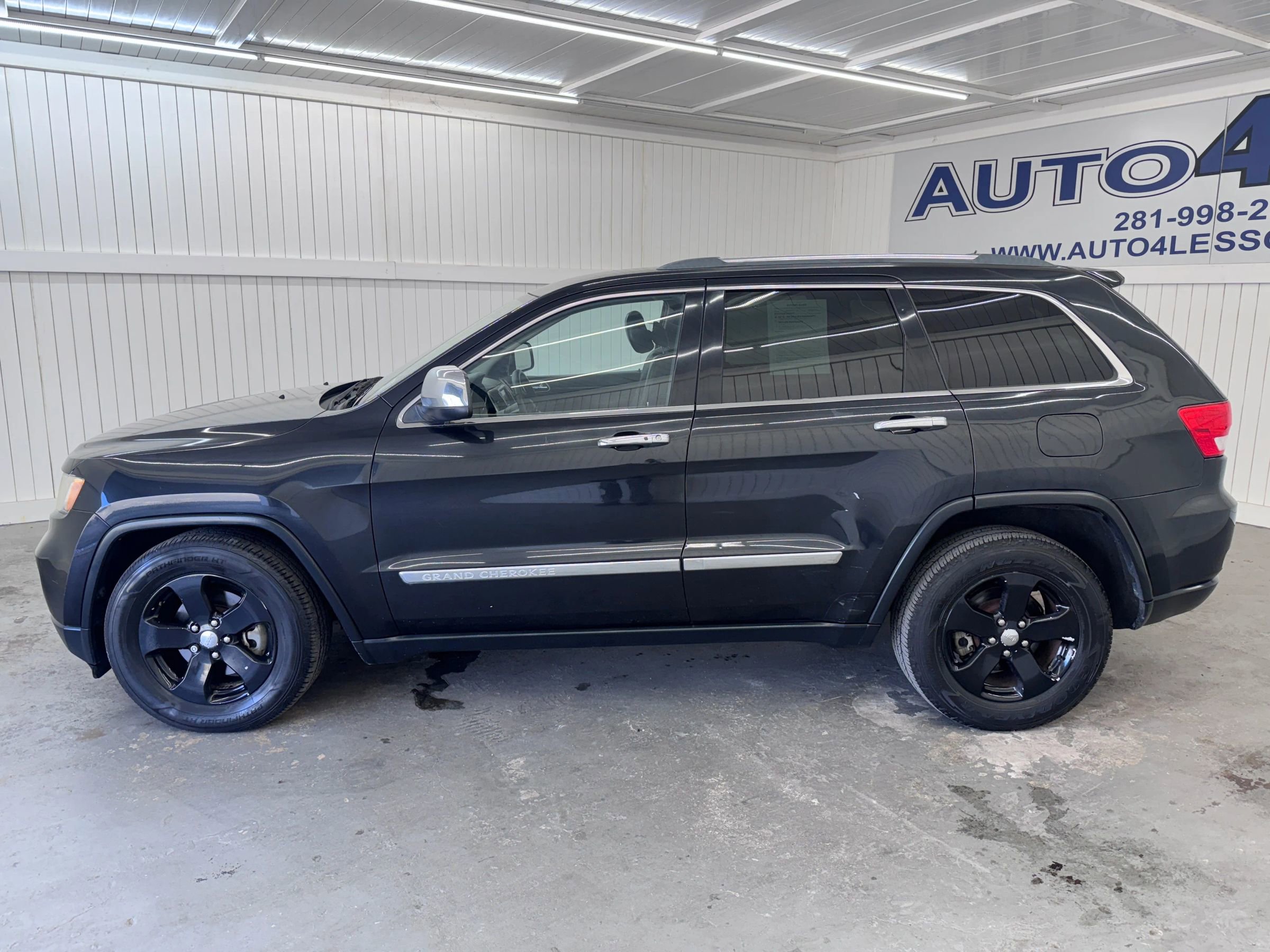 Used 2013 Jeep Grand Cherokee Laredo image 8