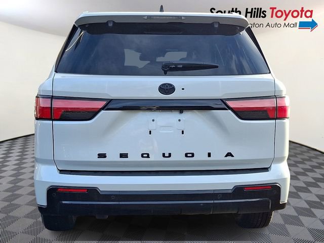 Used 2024 Toyota Sequoia Platinum AWD/4WD image 5