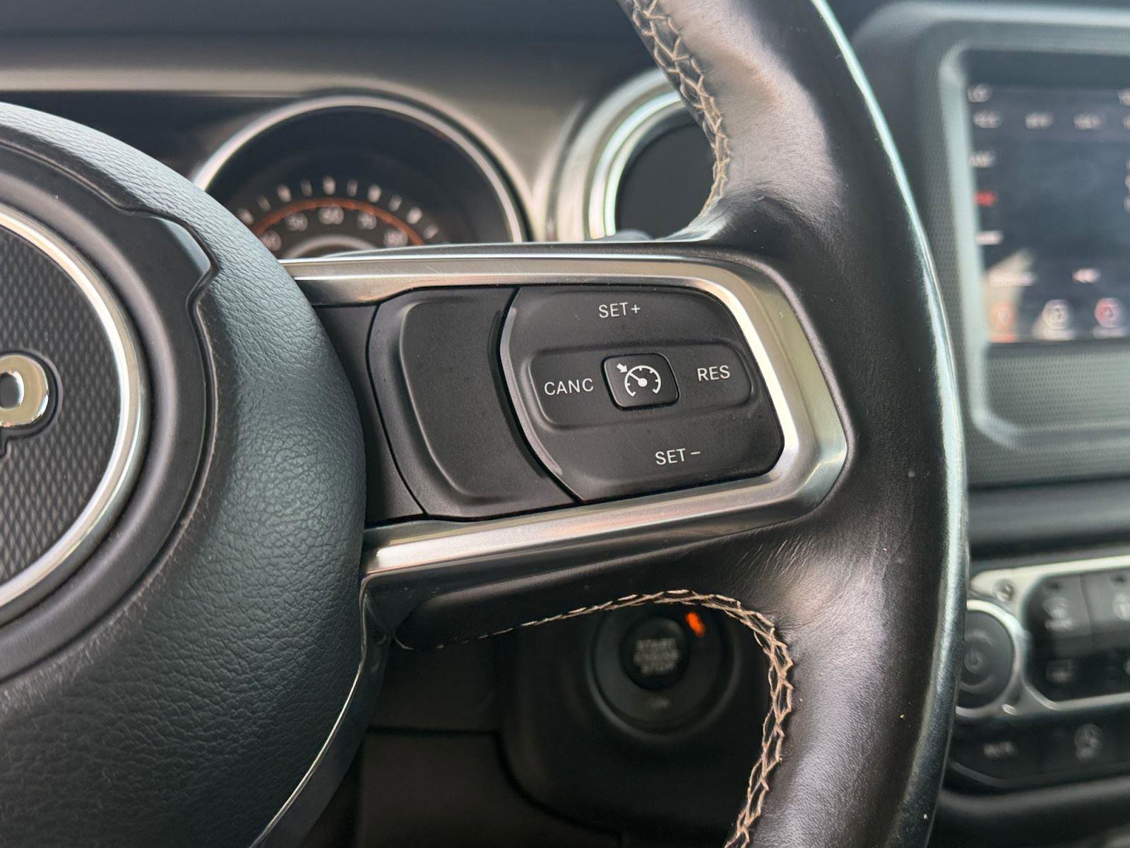 Used 2018 Jeep Wrangler Unlimited Sahara w/ Dual Top Group image 27