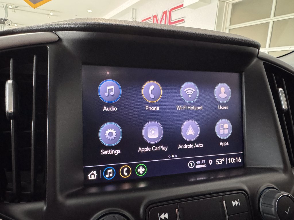 Certified 2024 GMC Terrain AT4 w/ Tech Package AWD/4WD image 18