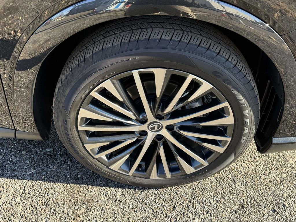 Used 2024 Lexus RX 350 image 7