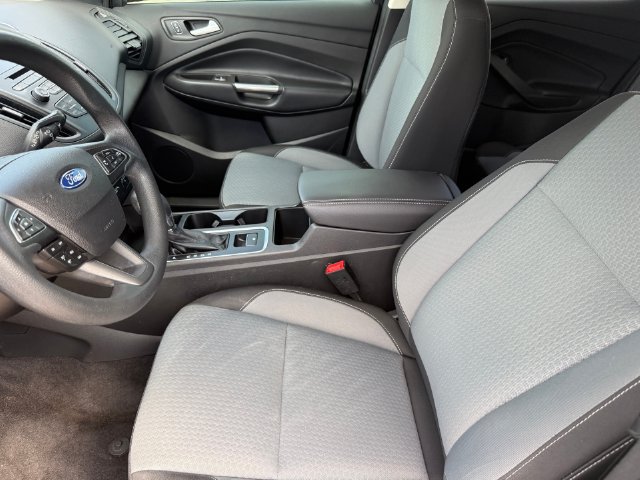 Used 2018 Ford Escape SE FWD image 13