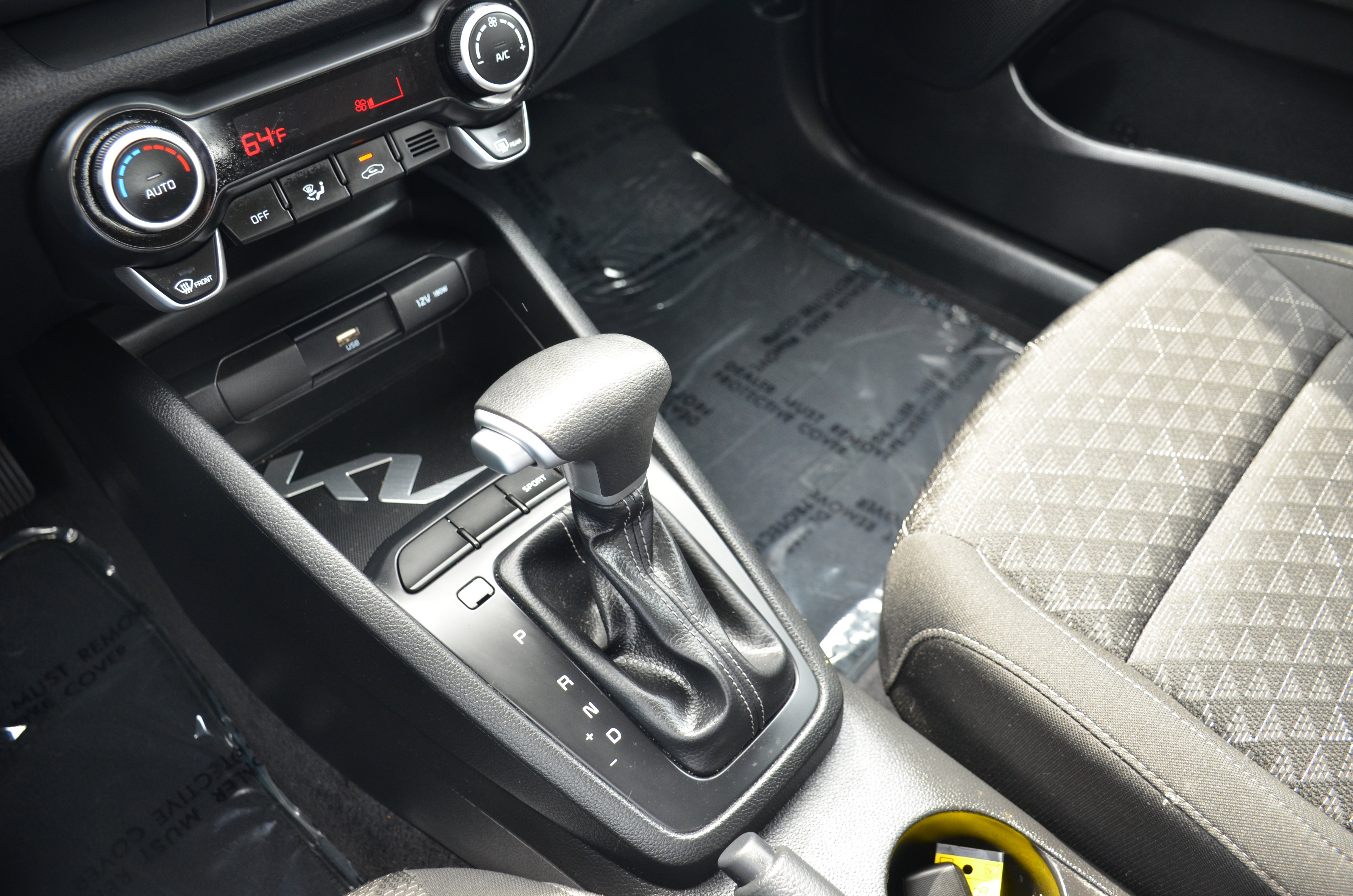 Used 2023 Kia Rio S w/ Technology Package image 13