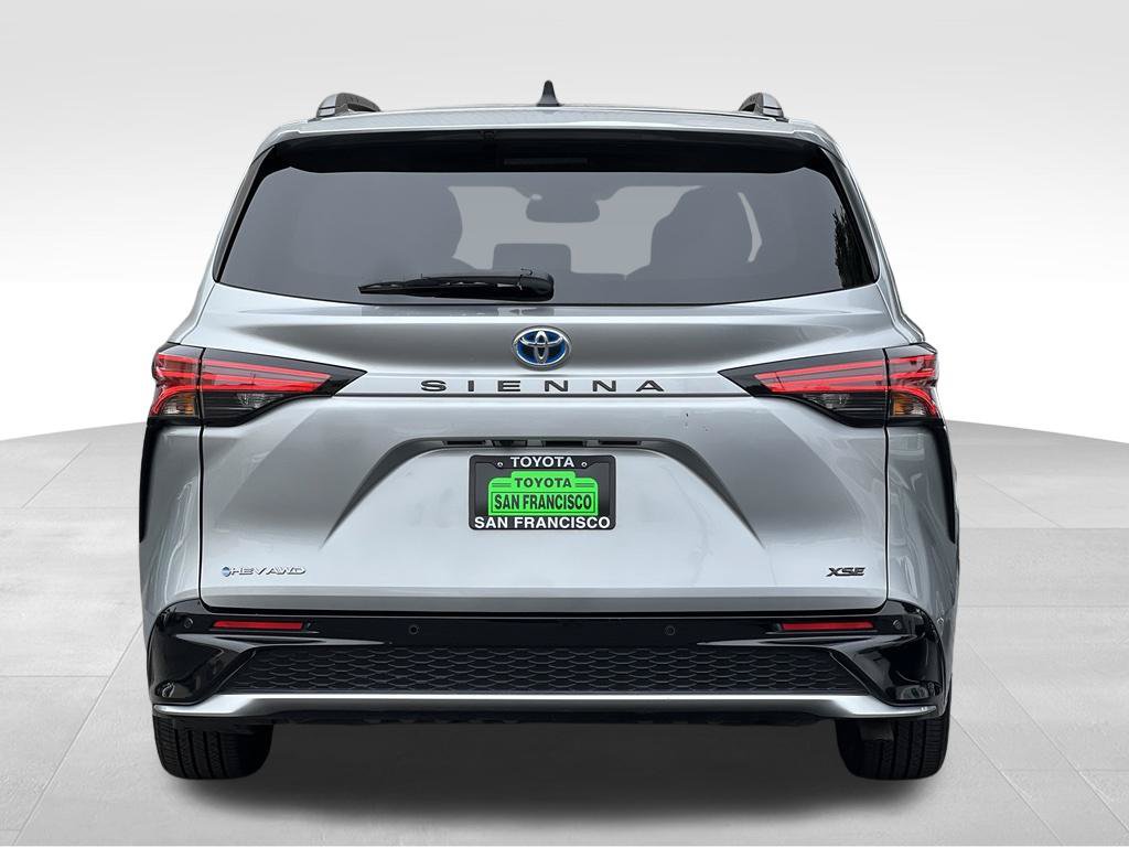 Certified 2025 Toyota Sienna XSE AWD/4WD image 4