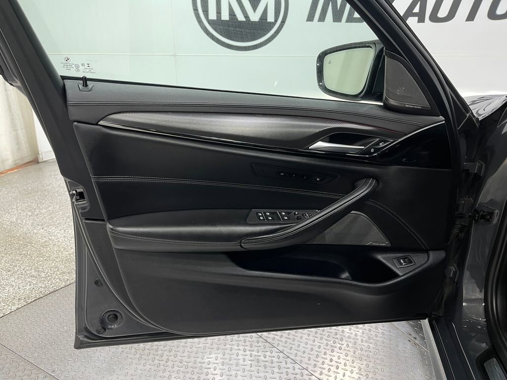 Used 2021 BMW M5 w/ Executive Package image 16