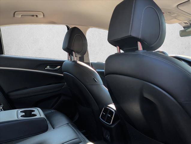 Used 2025 Genesis G70 2.5T RWD image 26