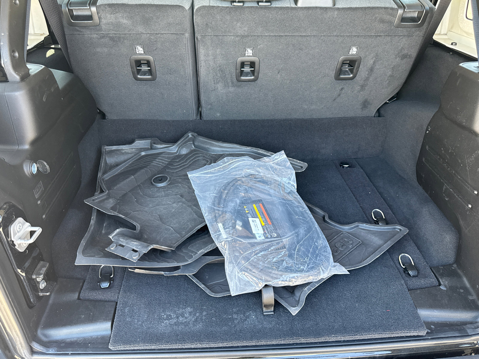 Used 2025 Jeep Wrangler Willys image 19