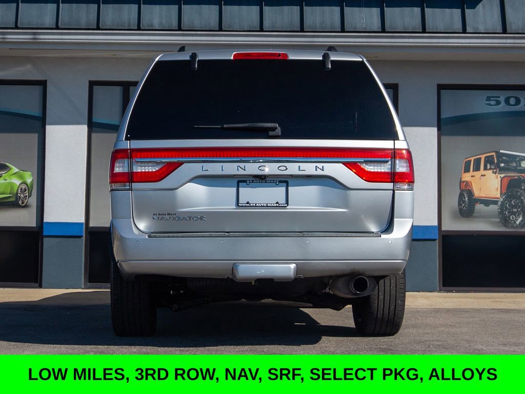 Used 2017 Lincoln Navigator Select image 6