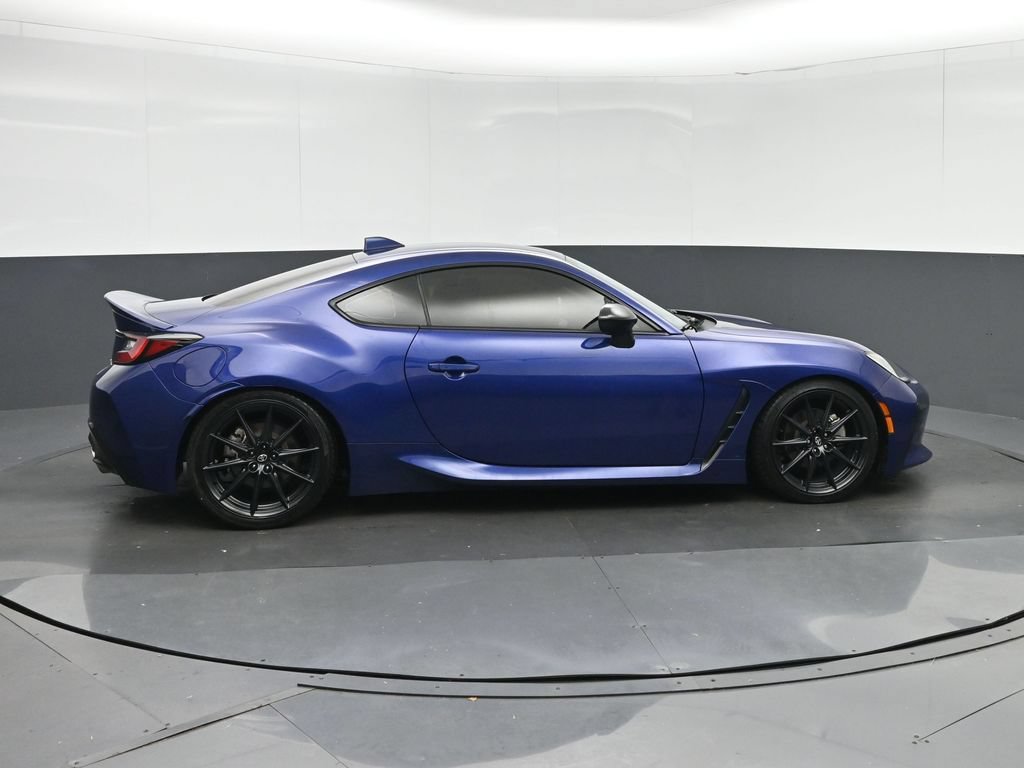 Used 2022 Toyota GR86 Premium RWD image 8