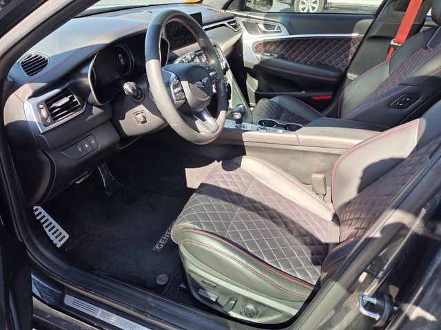 Used 2023 Genesis G70 2.0T w/ Sport Prestige Package RWD image 10
