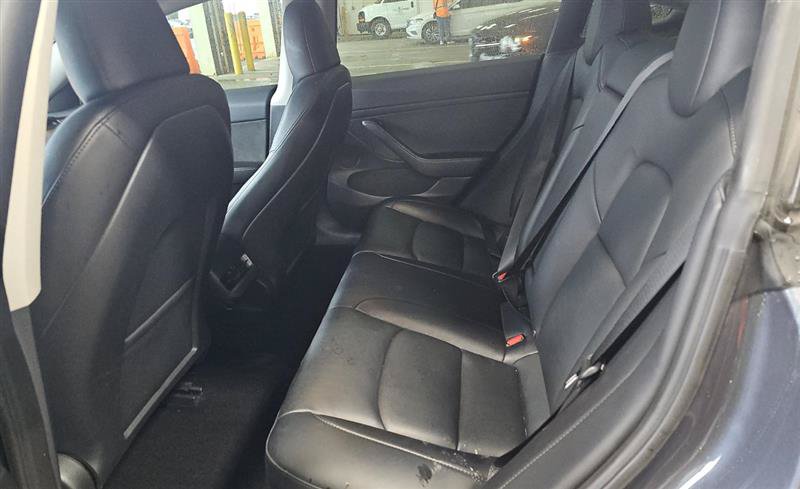 Used 2023 Tesla Model 3 Standard Range RWD image 6