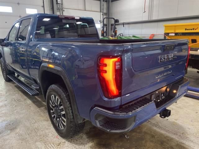 Used 2024 GMC Sierra 2500 Denali Ultimate image 2