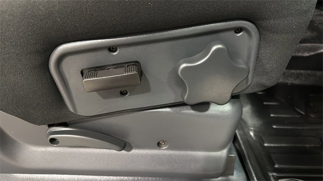 Used 2002 Chevrolet Avalanche 2500 image 31