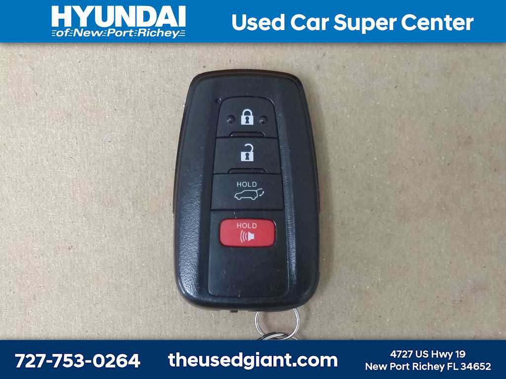 Used 2023 Toyota Highlander XSE AWD/4WD image 33