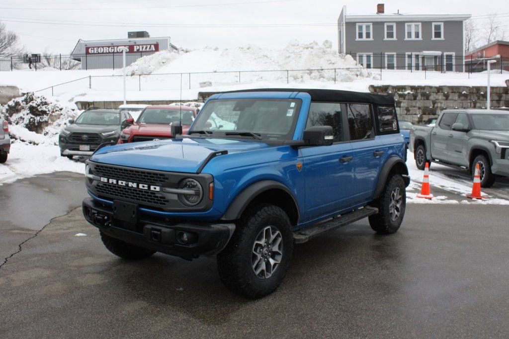 Used 2023 Ford Bronco Badlands image 3