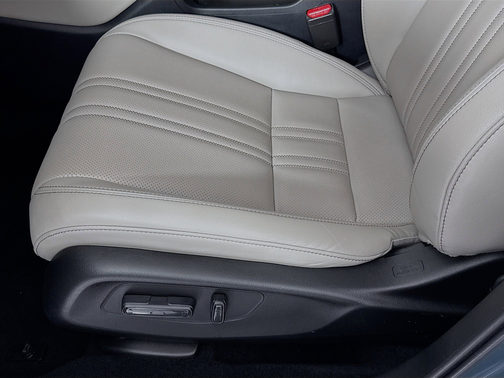 Certified 2024 Honda HR-V EX-L image 18