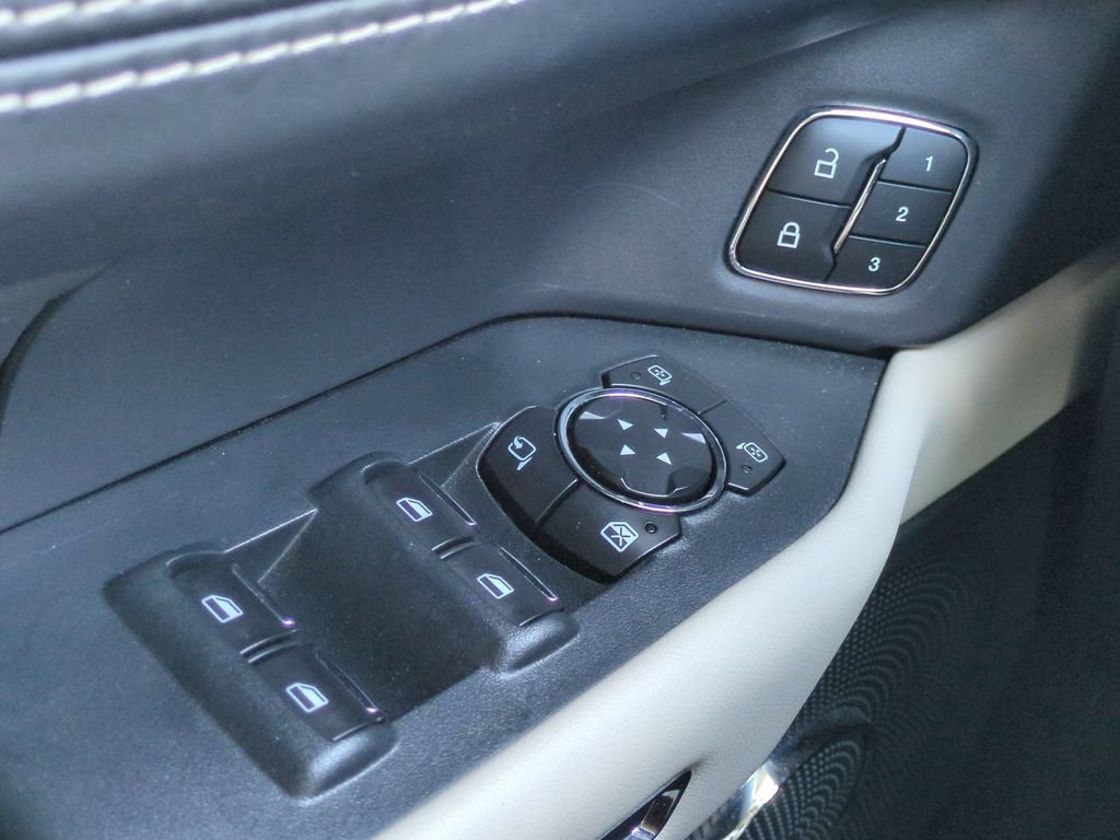 Used 2022 Ford Expedition Max Platinum RWD image 28