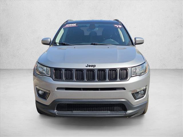 Used 2019 Jeep Compass Latitude FWD image 2
