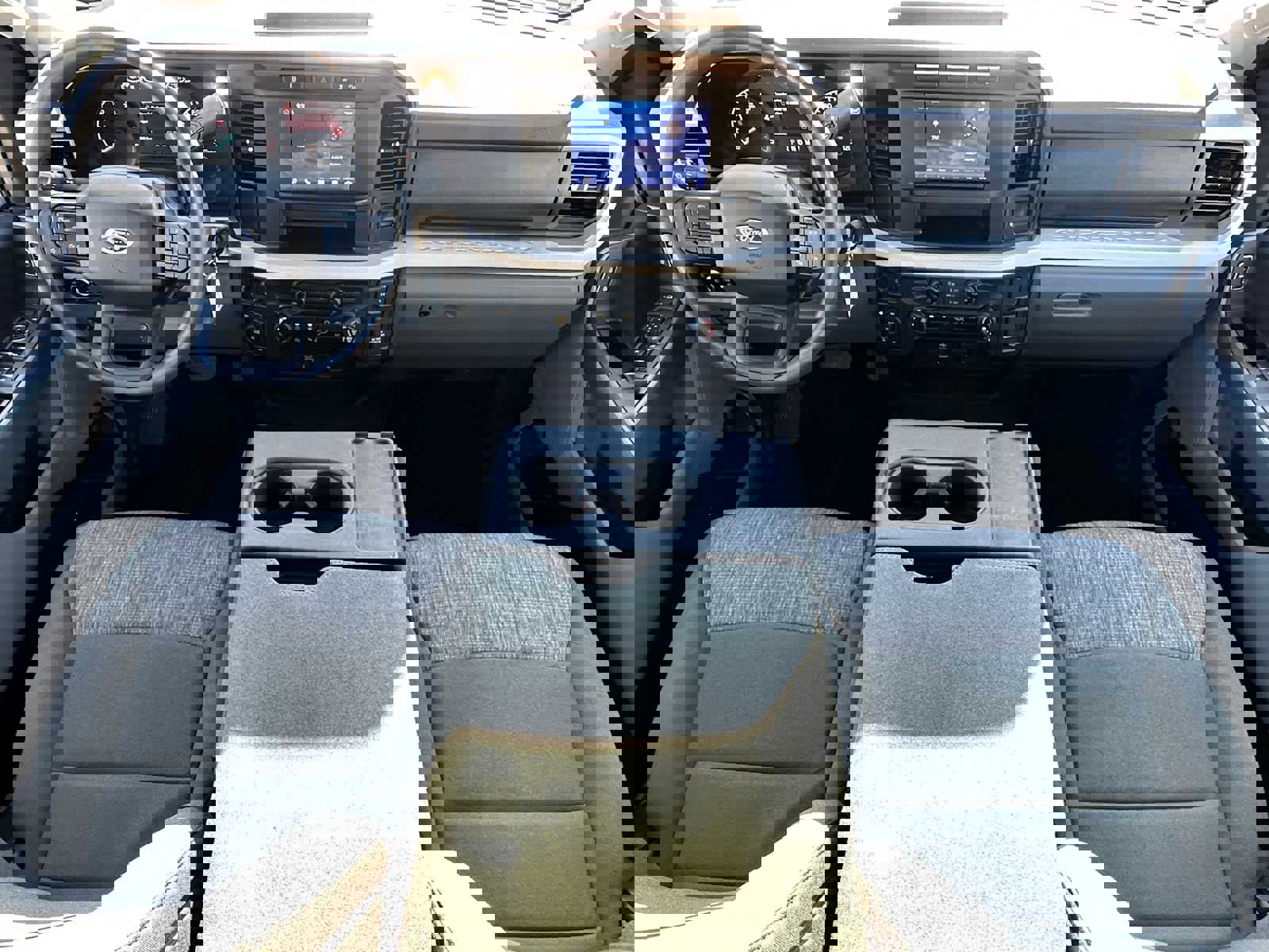 Used 2023 Ford F350 XLT w/ FX4 Off-Road Package image 18