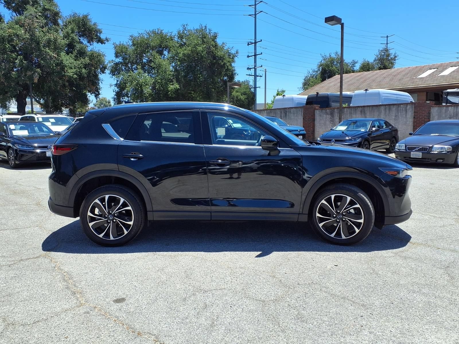 Certified 2023 MAZDA CX-5 AWD 2.5 S w/ Premium Plus Pkg image 4