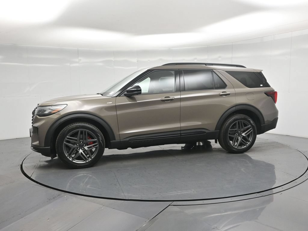 New 2026 Ford Explorer ST-Line w/ ST-Line Street Pack AWD/4WD image 32