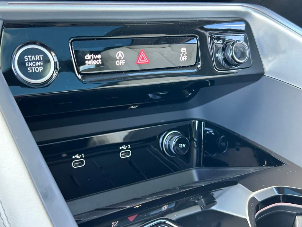 New 2025 Audi Q5 Premium Plus image 24