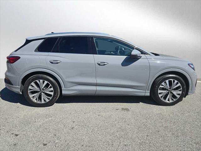 Used 2023 Audi Q4 e-tron Premium Plus w/ Premium Plus image 2