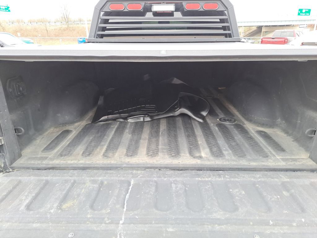 Used 2017 RAM 3500 Tradesman w/ Chrome Appearance Group image 8