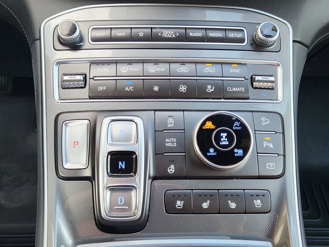 Used 2023 Hyundai Santa Fe Calligraphy AWD/4WD image 18