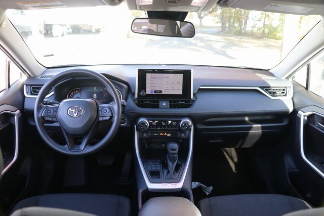 Used 2025 Toyota RAV4 XLE image 14