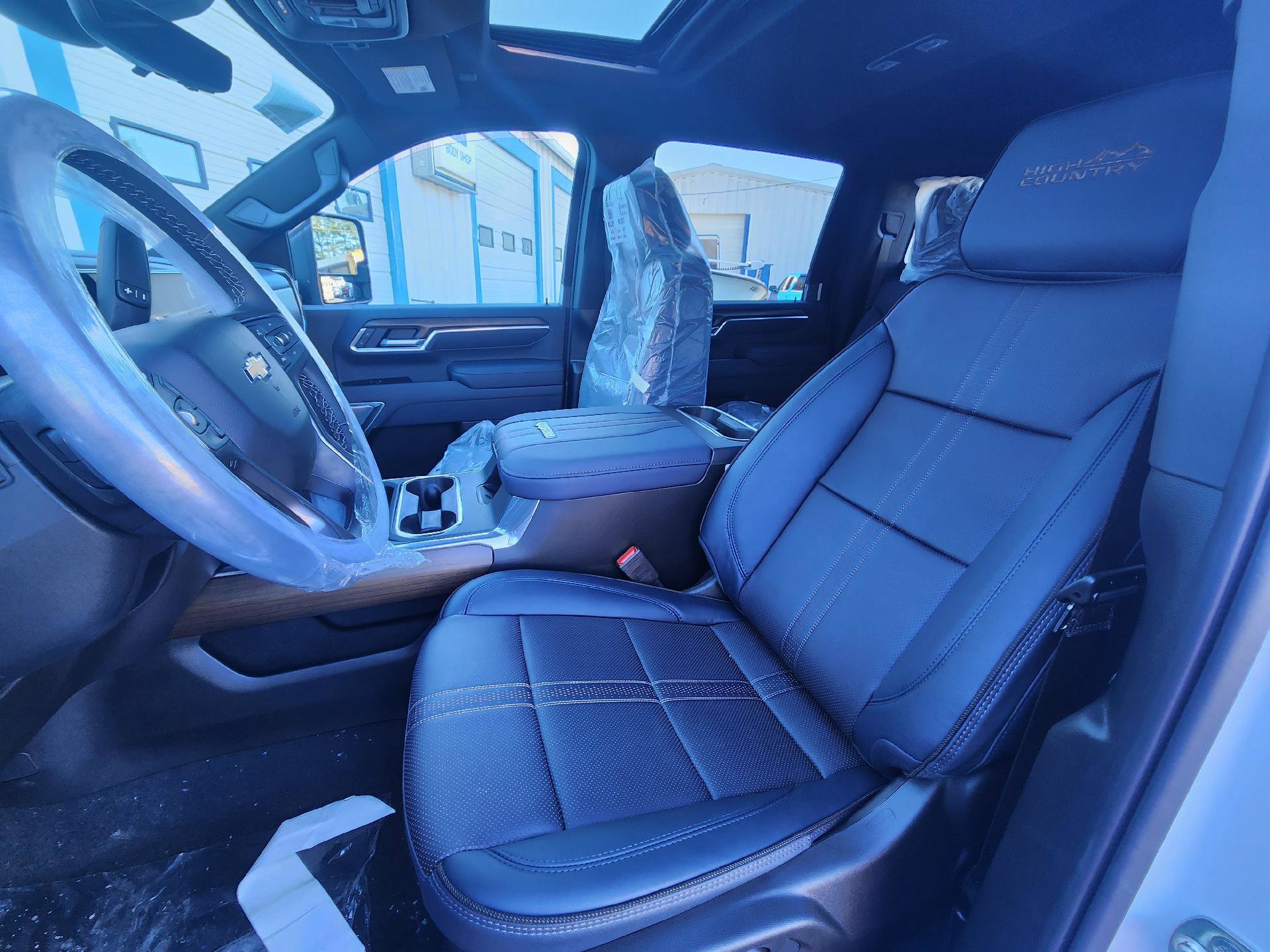 New 2026 Chevrolet Silverado 2500 High Country w/ Technology Package image 7