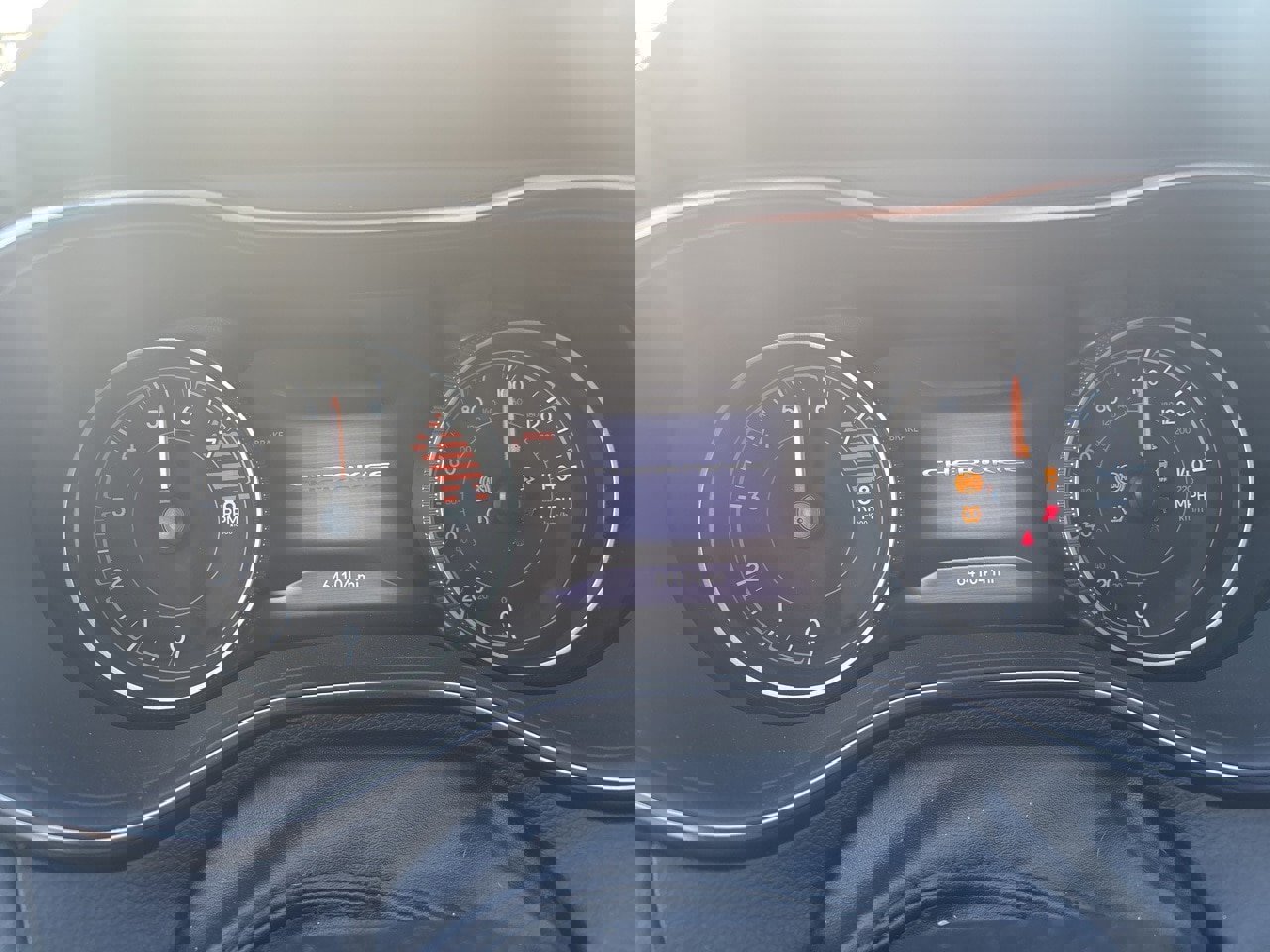 Used 2020 Jeep Cherokee Limited image 2