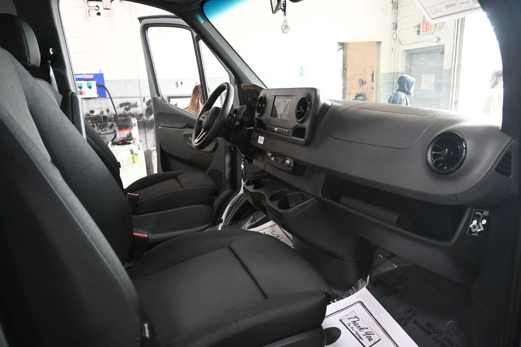 Used 2024 Mercedes-Benz Sprinter 144 Cargo w/ Acoustic Package image 27