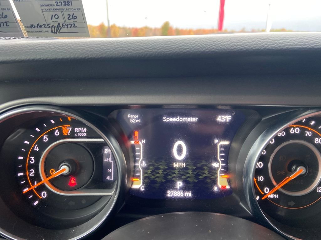 Used 2022 Jeep Gladiator Willys image 22