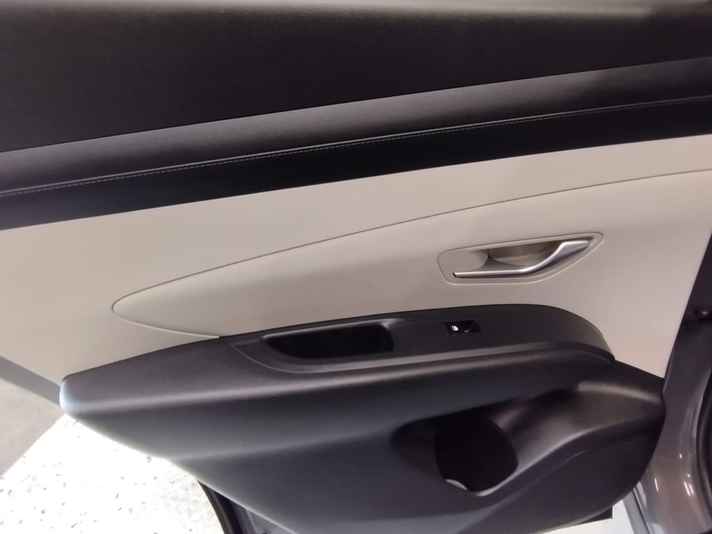 Certified 2025 Hyundai Tucson SEL AWD/4WD image 25