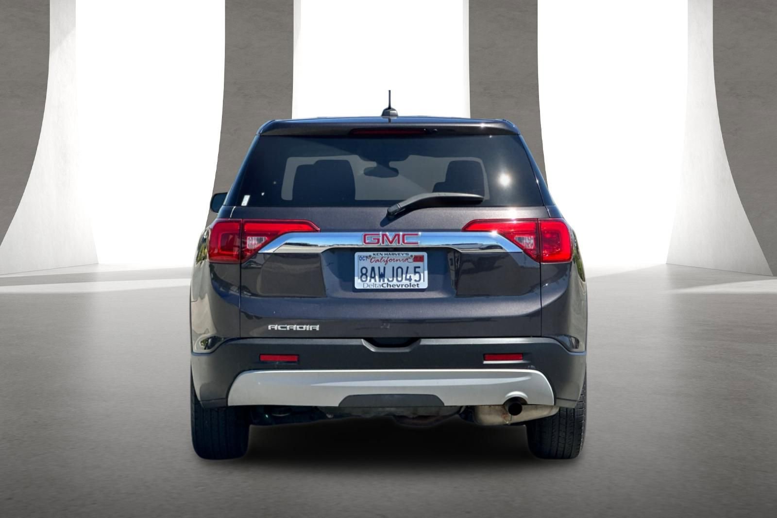Used 2018 GMC Acadia SLE FWD image 5