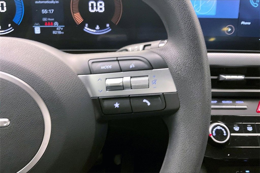 Certified 2025 Hyundai Sonata SE image 19