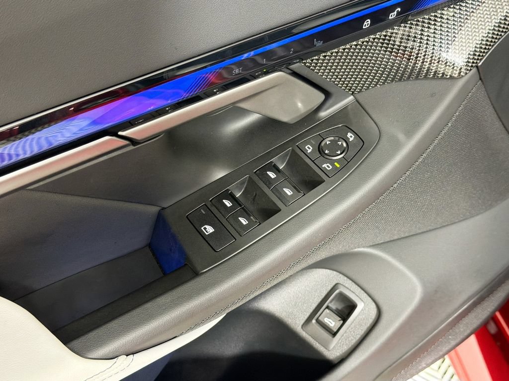 Used 2025 BMW M5 Touring AWD/4WD image 18