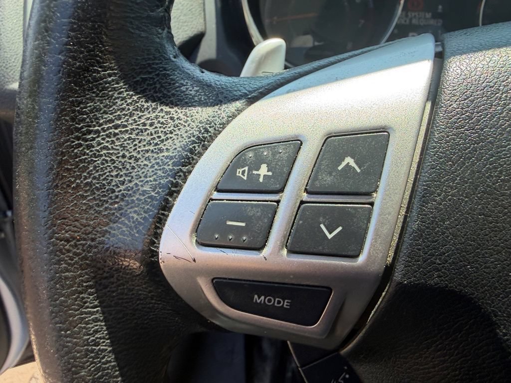 Used 2012 Mitsubishi Outlander Sport SE AWD/4WD image 16
