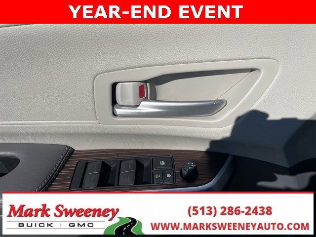 Used 2024 Toyota Sienna XLE image 10