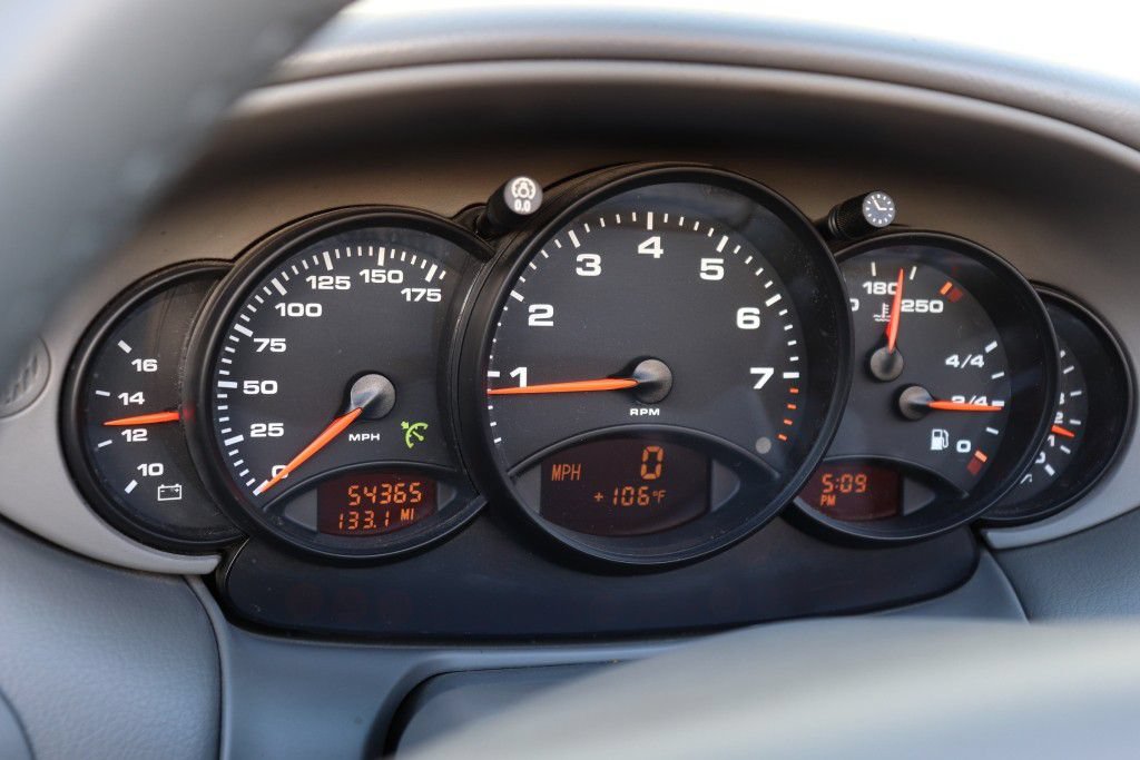 Used 2000 Porsche 911 Cabriolet image 43
