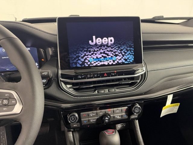 New 2026 Jeep Compass Limited AWD/4WD image 18