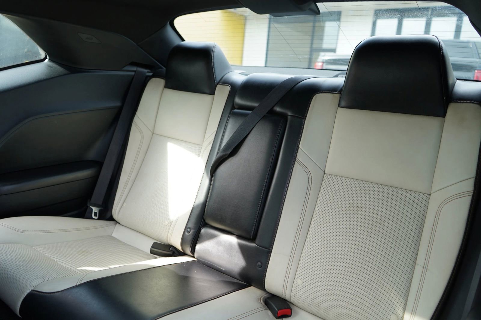 Used 2015 Dodge Challenger SXT Plus image 14