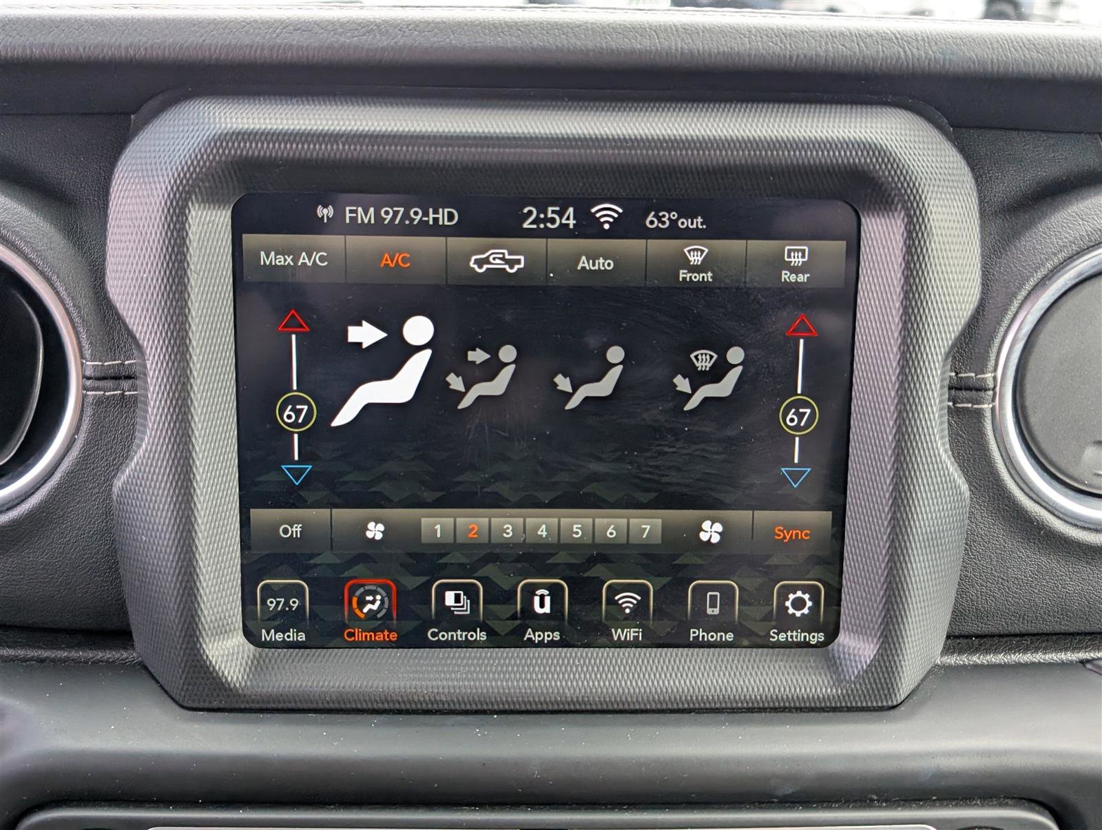 Used 2020 Jeep Gladiator Overland image 27