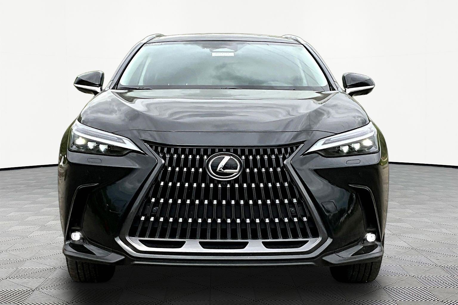 Used 2025 Lexus NX 350h AWD w/ Accessory Package (2T) image 2