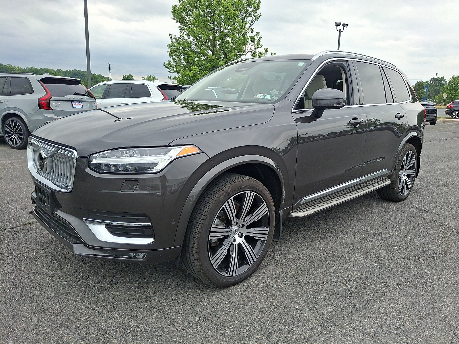Used 2023 Volvo XC90 B6 Ultimate AWD/4WD image 3