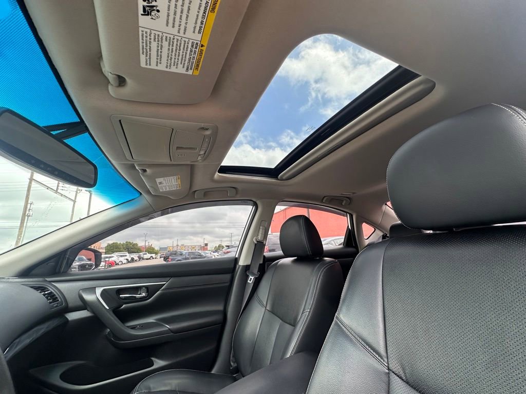 Used 2017 Nissan Altima 2.5 SL w/ 2.5 Technology Package FWD image 12