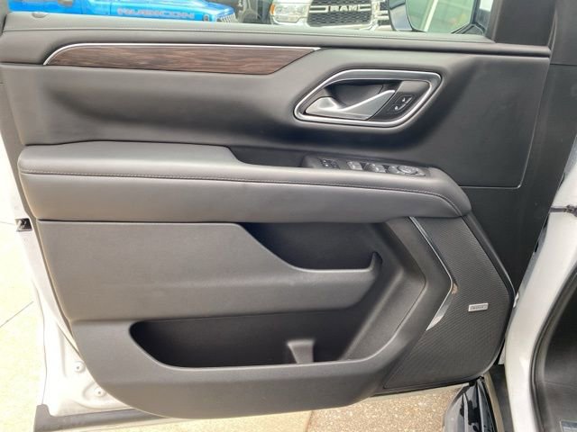 Used 2022 Chevrolet Tahoe LT w/ Luxury Package image 10